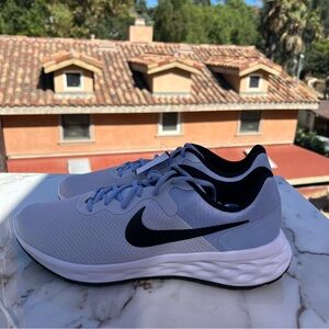 Nike Revolution 6 Next
Nature size 13
Style:DC3728-014